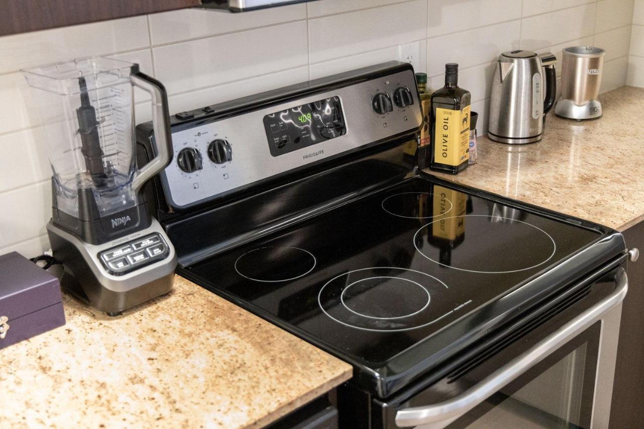 Apartament Beautiful Townhouse Near Yorkdale Mall, Wilson Subway Toronto Zewnętrze zdjęcie