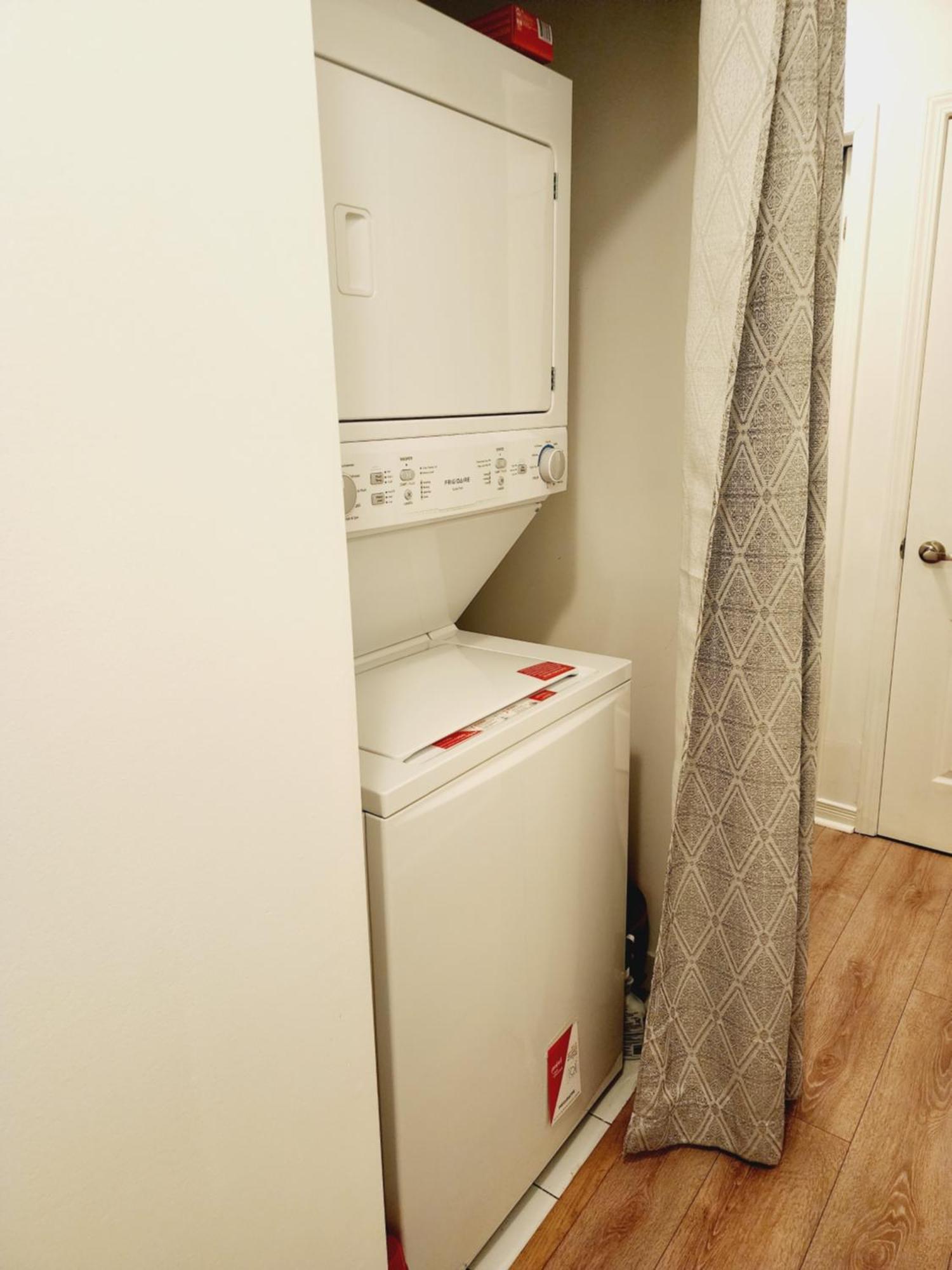 Apartament Beautiful Townhouse Near Yorkdale Mall, Wilson Subway Toronto Zewnętrze zdjęcie