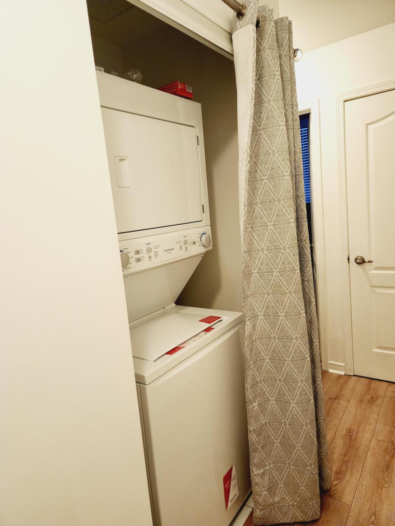 Apartament Beautiful Townhouse Near Yorkdale Mall, Wilson Subway Toronto Zewnętrze zdjęcie